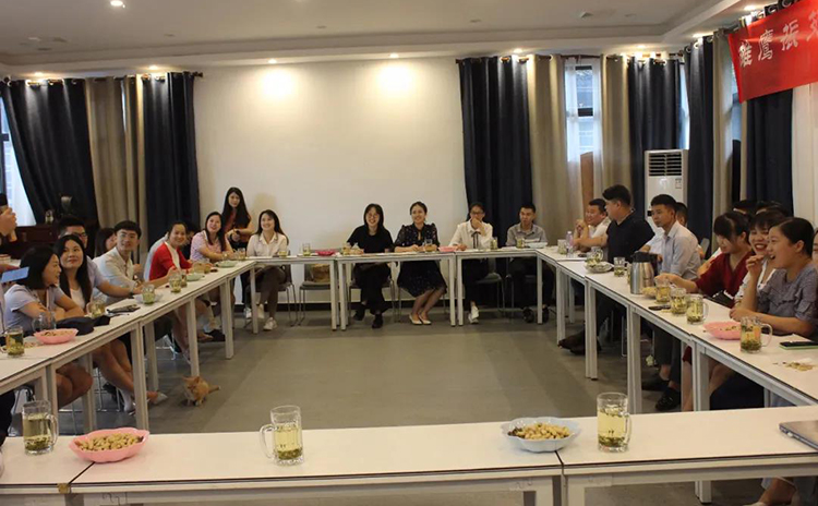 茶話會(huì).jpg 茶話會(huì).jpg