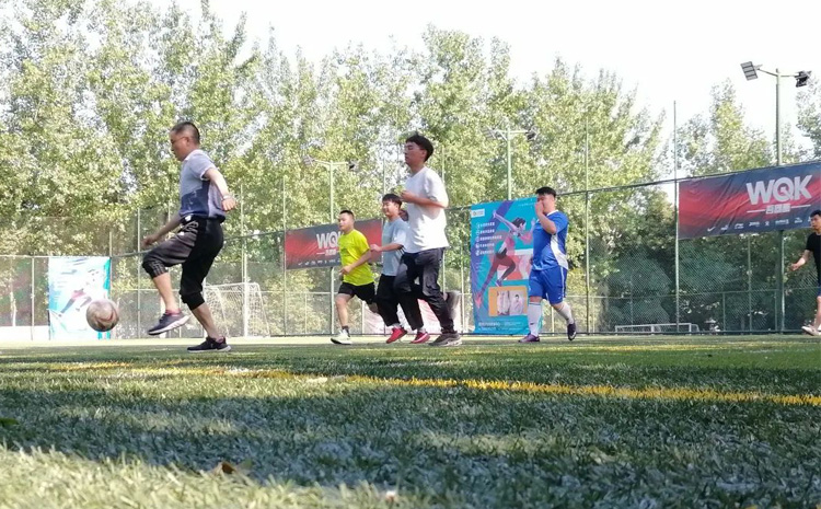 01-斯庫爾團(tuán)隊活動 酣暢淋漓，熱血足球.jpg