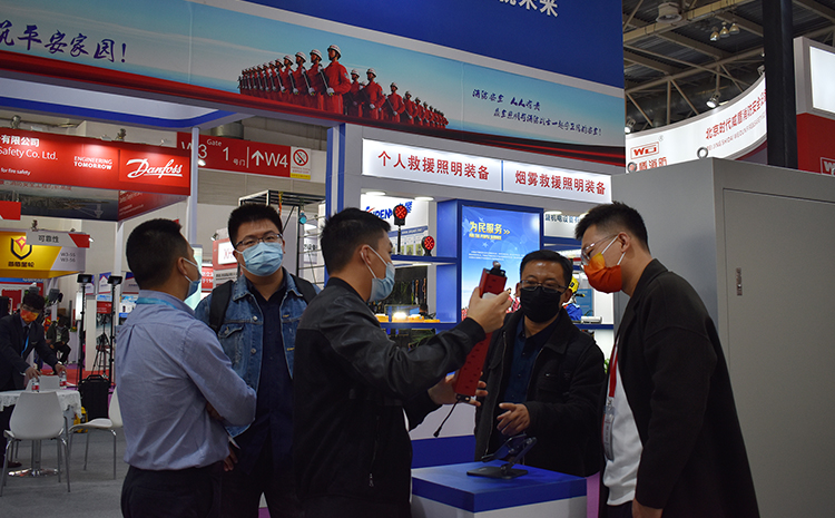 非儲壓式全氟己酮.jpg 非儲壓式全氟己酮.jpg