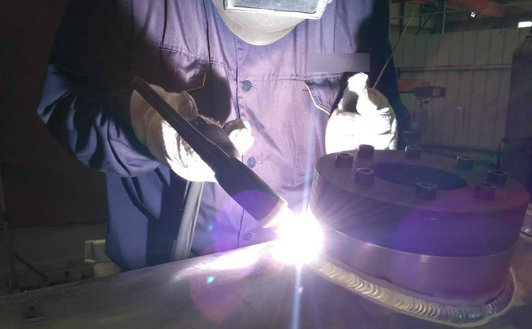 氬弧焊連接.jpg 氬弧焊連接.jpg